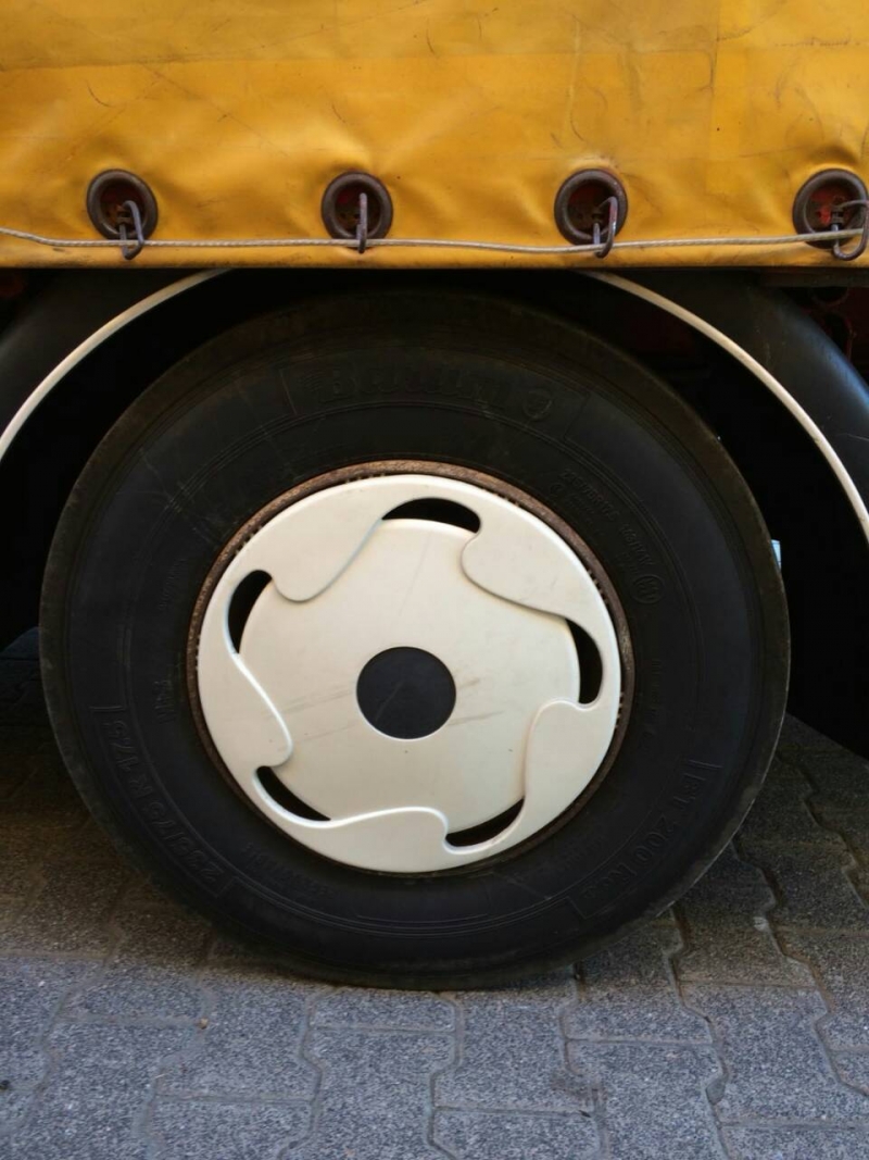 Renault, Magnum 440, 2003, 850000, механическая, рессора, 20, 120, 1340, 3, 8x4, 3, белый, 25000,...